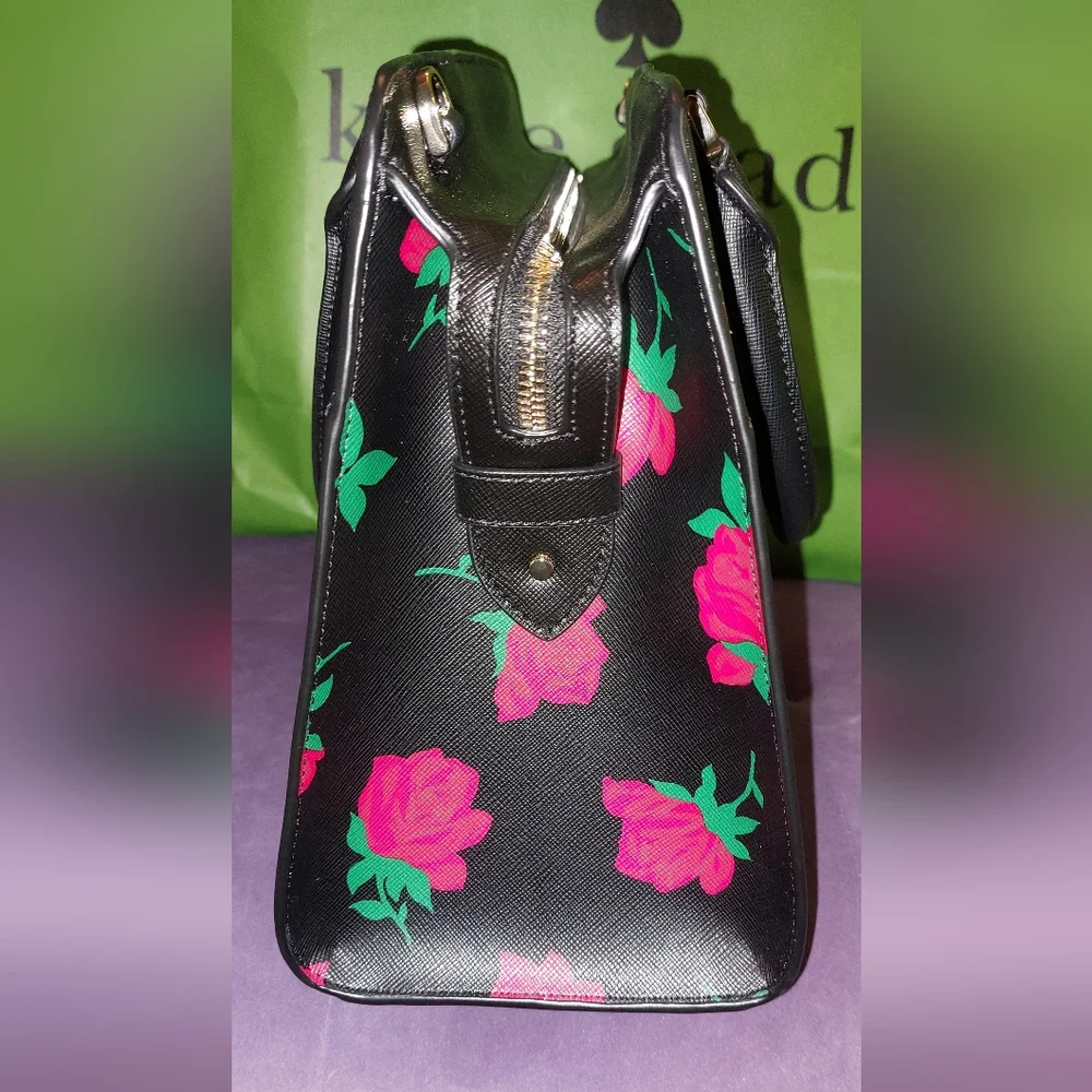 Kate Spade Rose Toss Printed Medium Satchel🌹